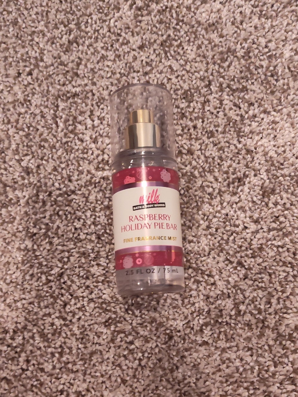 Must Bundle: Bath & Body Works Raspberry Holiday Pie Bar Fine Fragrance Mist